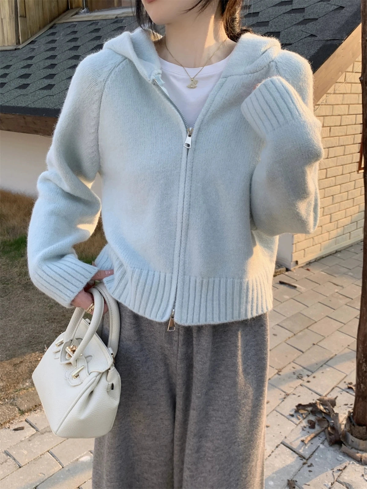 Cardigan de Tricô com Capuz e Zíper Azul Claro 02