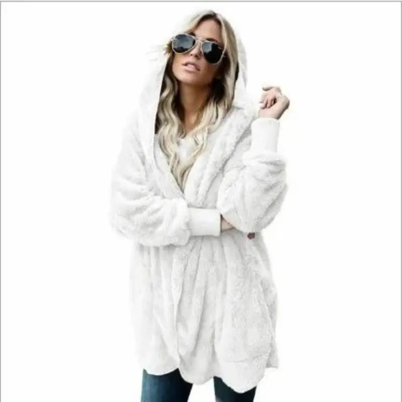 Casaco Feminino de Pelinhos Branco 11